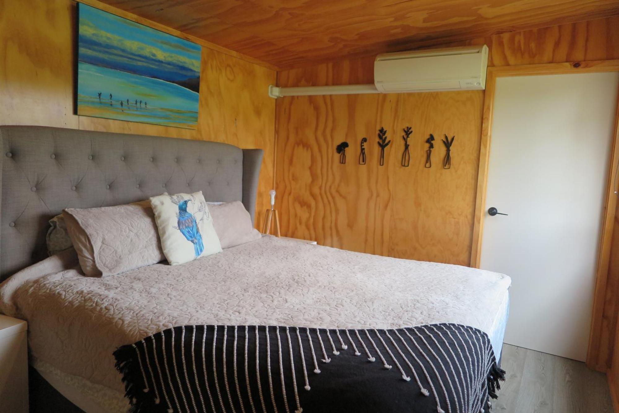 White Pine Bush Cabins Taneatua Bagian luar foto